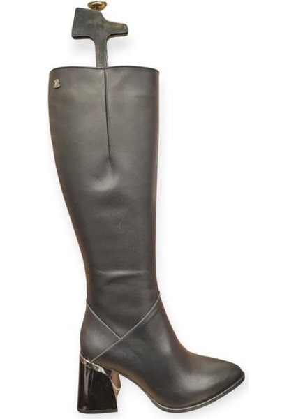 2552005K Sivri Burun Topuklu Klasik Deri Kadın Çizme