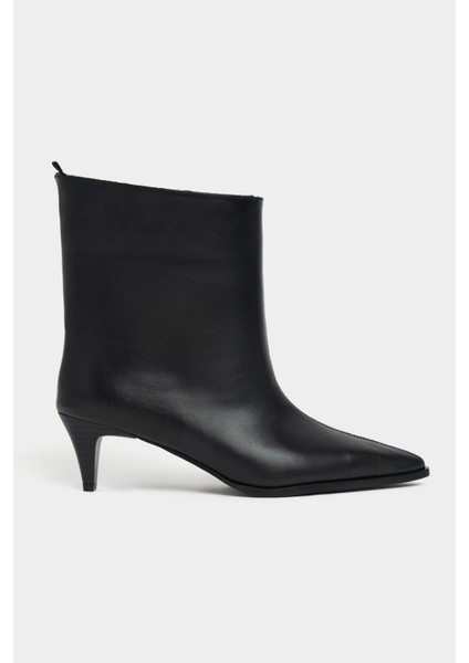 Harper Siyah Mat Hakiki Deri Kitten Topuk Sivri Burun Kadın Bootie