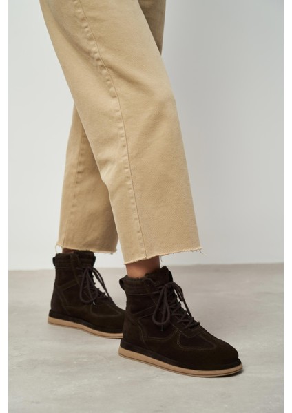 Herman Bitter Kahve Süet Hakiki Deri Bağcıklı Düz Taban Kadın Bot fiyatları