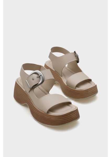 Dina Dolgu Topuklu Tek Tokalı Kadın Sandalet