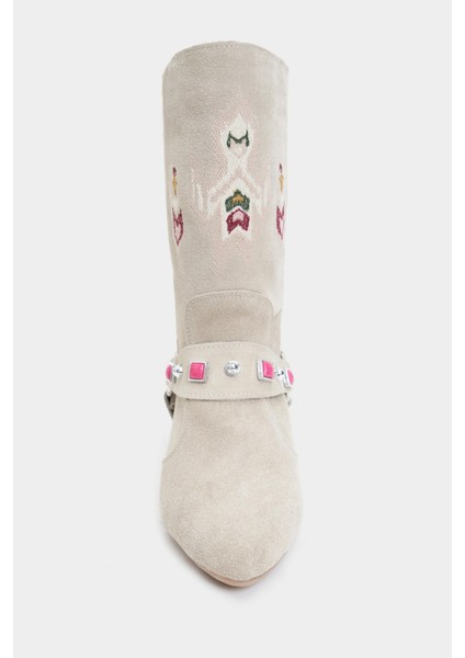 Derek Bej Süet Hakiki Deri Nakış Püskül Detay Düz Taban Kadın Bot fırsatları