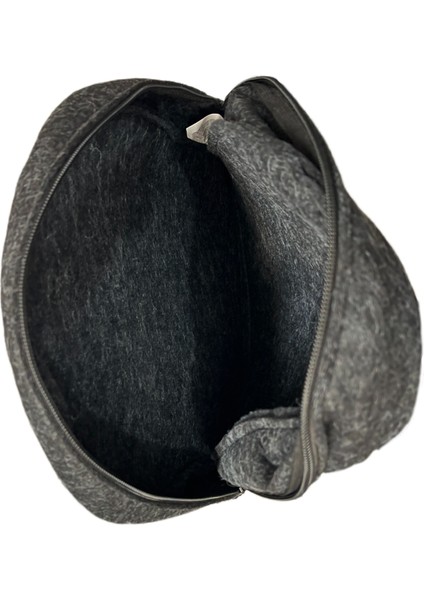 Baskılı Keçe Sırt Çantası Siyah modelleri