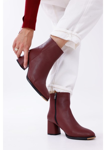 Kadın Bilekte Blok Topuklu Yan Fermuarlı Günlük Bot