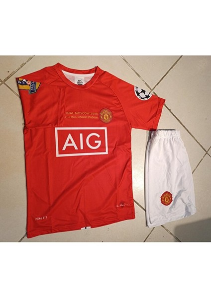 Manchester United 2008 Ronaldo 7 Retro Kırmızı Çocuk Futbol Forma 2 Li Set. Forma+Şort fiyatları