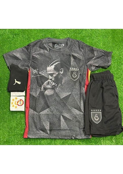 Galatâsarây Store 2026 / Leroy Sane Resimli Yeni Sezon Çocuk Forması 4'lü Set 5-Yıldızlı fiyatları