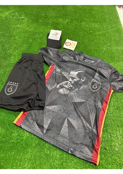 Galatâsarây Store 2026 / Leroy Sane Resimli Yeni Sezon Çocuk Forması 4'lü Set 5-Yıldızlı modelleri