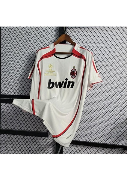 Milan Retro Beyaz Yetişkin Forması fiyatları