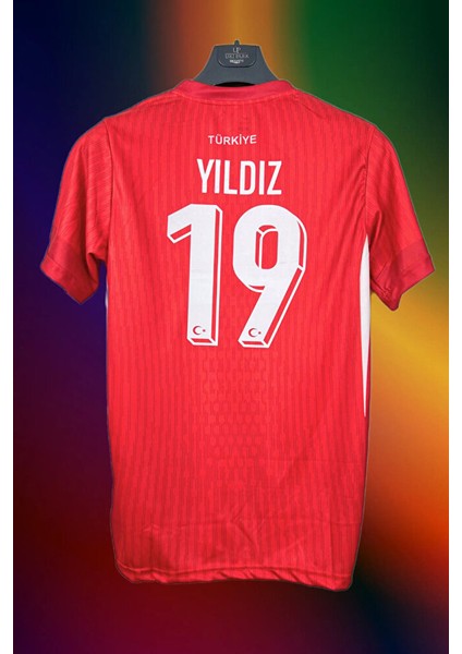 A Milli Takım Yeni Sezon Iç Saha Kırmızı # Kenan Yıldız # Yetişkin Forması fırsatları