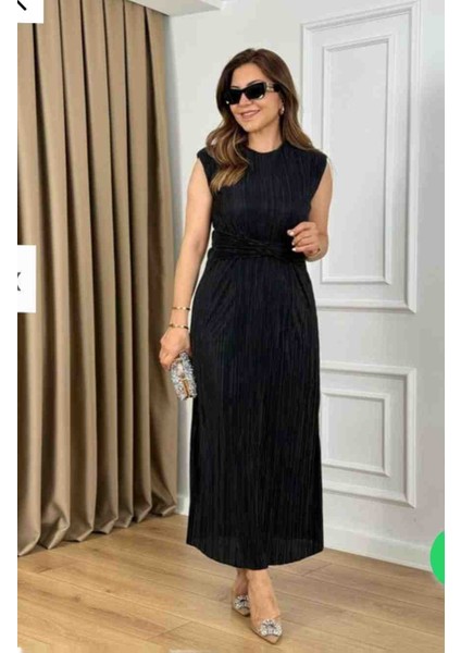 Kadın Siyah Pliseli Sıfır Kol Bağlama Detaylı Elbise fırsatları