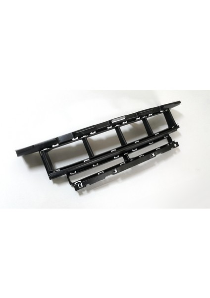 Mercedes A Serisi W176 Amg Ön Tampon Orta Izgara modelleri