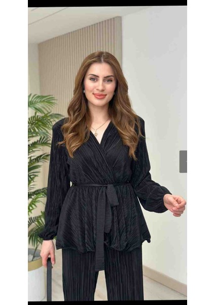 Krovave Pliseli Takım modelleri