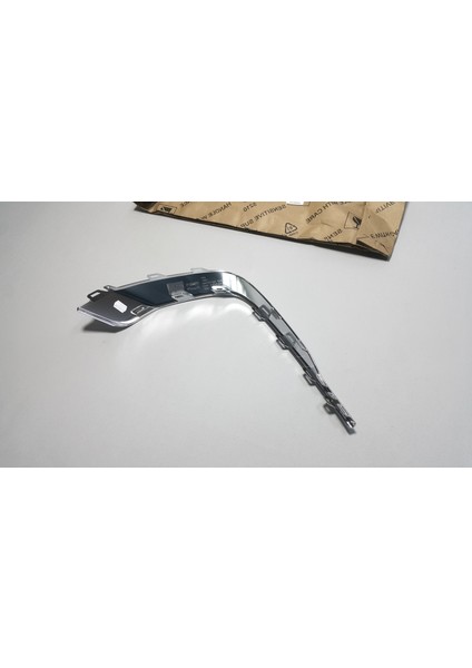 Audi A4 8W B9 2016-2024 S-Line Arka Tampon Nikelajı Sağ Oem modelleri