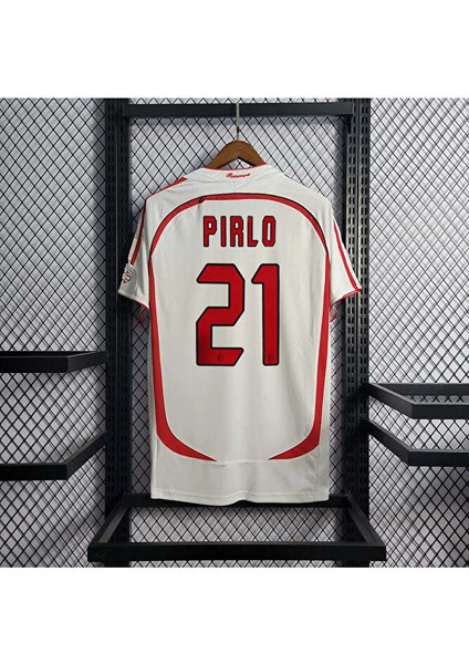 Pirlo Efsane Milan Retro Beyaz Futbol Forması 2007 Hava Alabilen Özel Forma Kumaşı