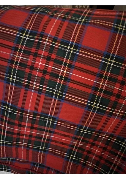 Yılbaşı Ekose Kırmızı Yeşil Premium Masa Örtüsü 100X100CM modelleri