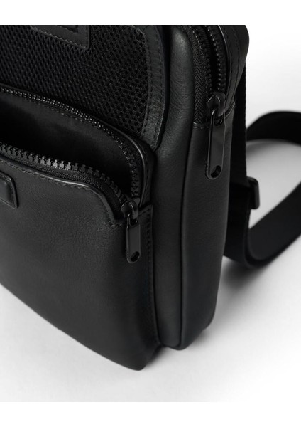 Flat Pouch City Crossbody indirimleri