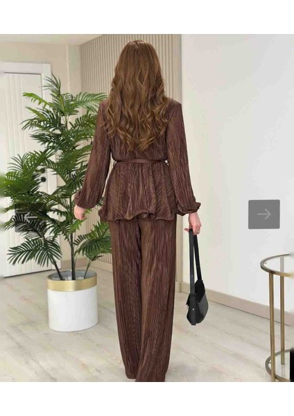 Krovave Pliseli Takım