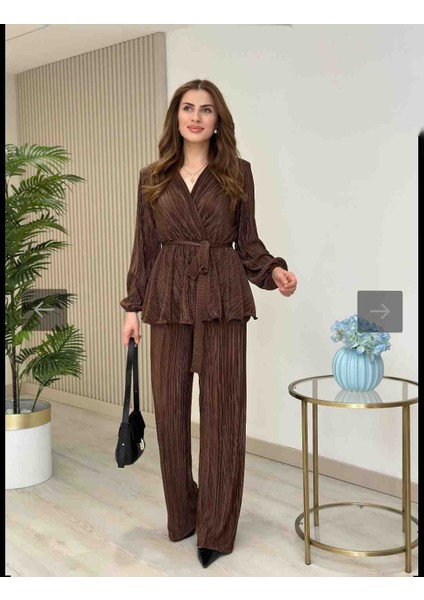 Krovave Pliseli Takım modelleri