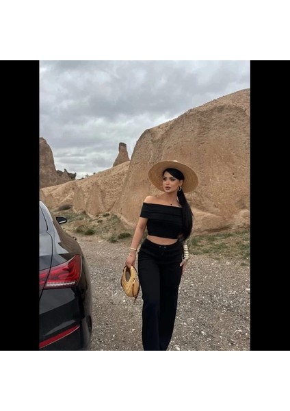 Madonna Yaka Bol Paça Pantolonlu Takım fiyatları