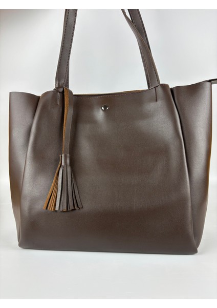 Kadın Suni Deri Kahve Püskül Detaylı Midi Boy Omuz Çantası