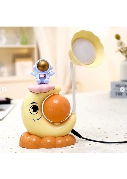 Çocuk Odası Ay ve Astronot Desenli Gece Lambası indirimleri