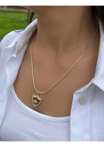 Taşlı Kuzey Yıldızı Rozet Kolye