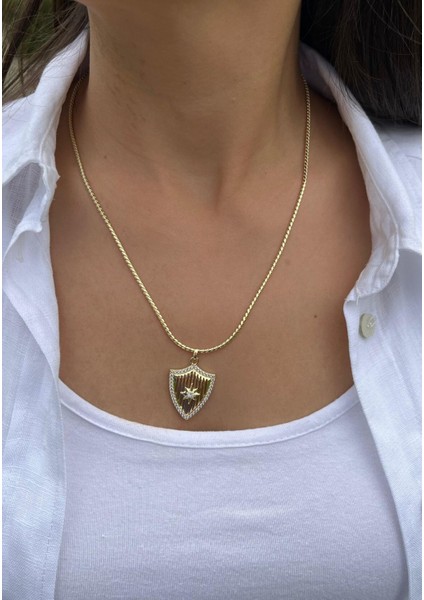 Taşlı Kuzey Yıldızı Rozet Kolye fiyatları