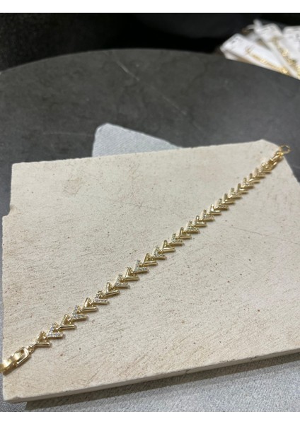 14K Örüntü Taşlı V Kılçık Bileklik modelleri