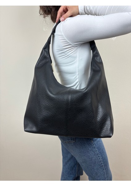 Kadın Suni Deri Siyah Kapitone Dokulu Maxi Boy Omuz Çantası fiyatları