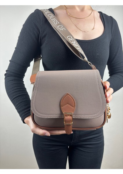 Kadın Kumaş Krem Tokalı Kapaklı Şık Mini Boy El ve Omuz Çantası fiyatları