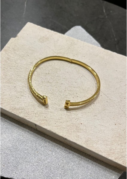 14K Altın Renkli Taşlı Kelepçe fırsatları