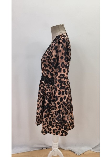 Kadın V Yaka Dantelli Leopar Desenli Modal Kumaş Mini Elbise