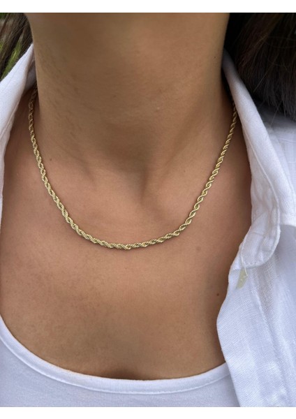 Altın Renkli Ince Burgu Zincir Kolye