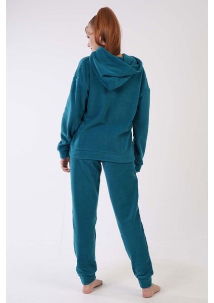 Kadın Uzun Kollu Kapüşonlu Fermuarlı Manşetli Paça Silver Pine Renk Polar Pijama Takımı C6T0N0503 fırsatları