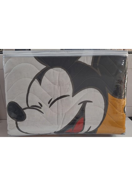 Lisanslı Disney Çocuk Yatak Örtüsü Takımı Tek Kişilik Mickey Fantastic Kırmızı fiyatları
