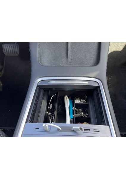 Tesla Model Y Orta Konsol Düzenleyici (2023-2024) fiyatları