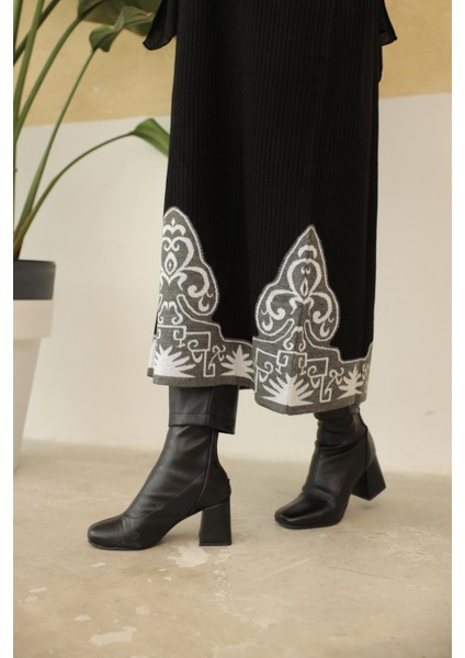 Ankanoor Siyah Etnik Desenli Fitilli Premium Triko Elbise ANKA256330 fırsatları