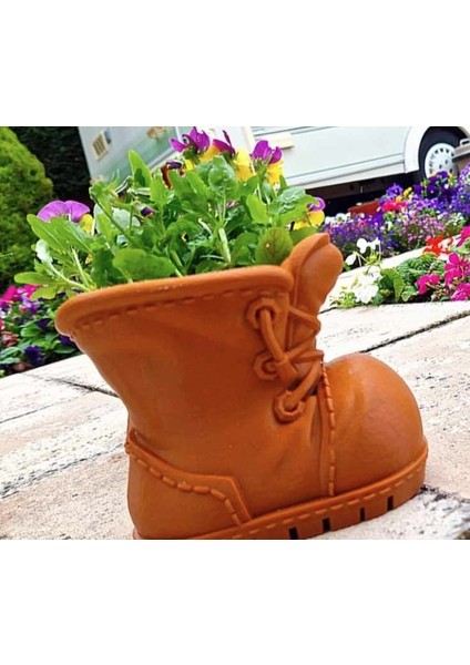 - 3D Baskı Bot Saksı – Dekoratif Çiçeklik – Saksı (Kahverengi)