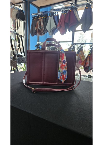 Bordo Bayan Fularlı Hem Omuz Hem El Çantası