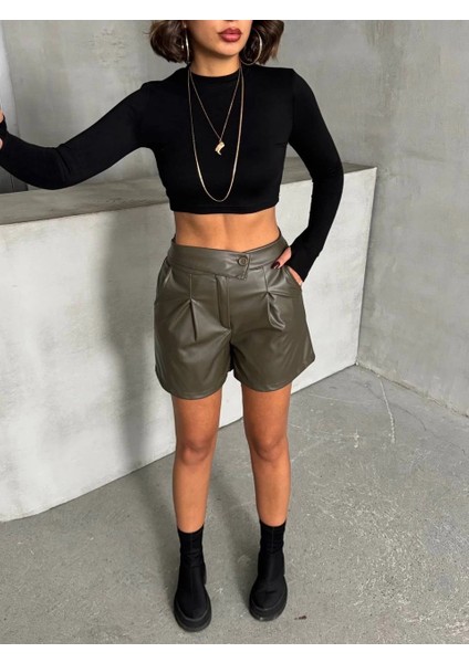 Iki Düğmeli Pileli Şort modelleri