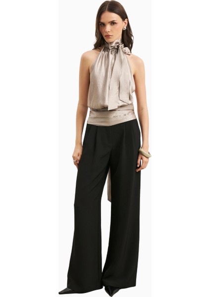 Crushed Saten Sırtı Açık Halter Yaka Üst indirimleri