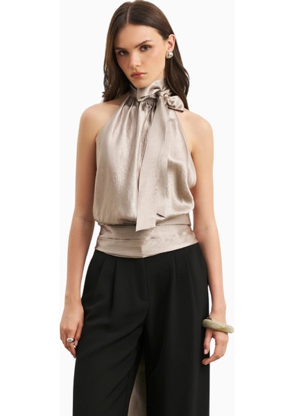 Crushed Saten Sırtı Açık Halter Yaka Üst