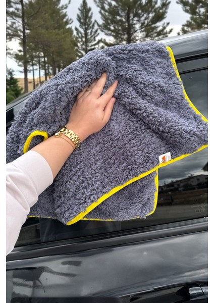 Çift Taraflı 600 Gsm Yüksek Tüylü Yumuşak Mikrofiber Oto Kurulama Temizleme Bezi ( 1 Adet ) modelleri