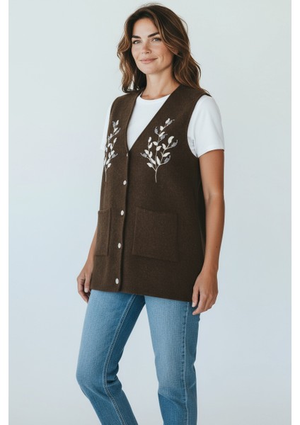 Kadın Önü Düğmeli Cepli Işlemeli Angora Yelek fiyatları