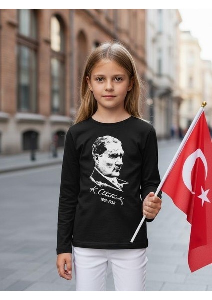 Çocuk Pamuklu Atatürk ve Imza Baskılı Uzun Kollu T-Shirt modelleri