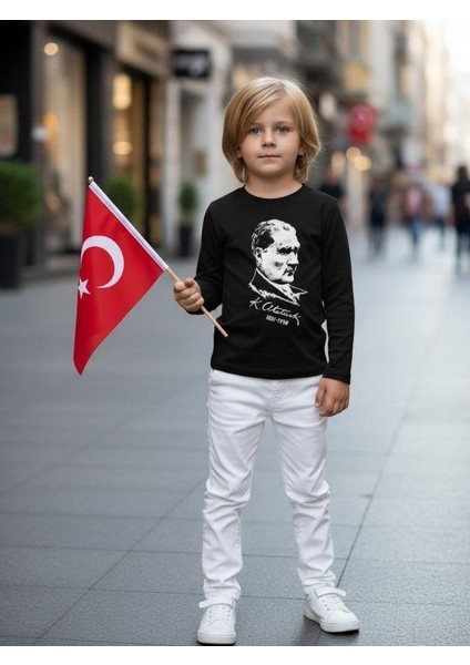 Çocuk Pamuklu Atatürk ve Imza Baskılı Uzun Kollu T-Shirt