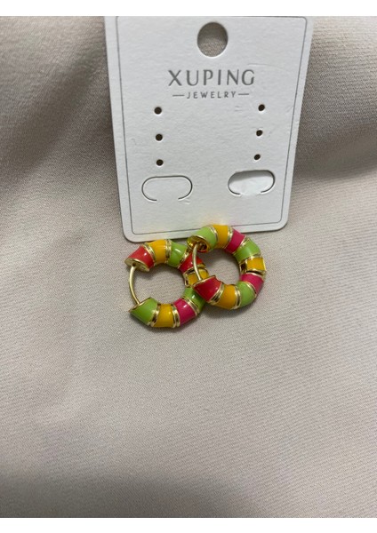 Xuping 14K Altın Kaplama Hediyelik Suya Dayanıklı Kadın Küpe Gold Büyük Halka Küpe Şık ve Modern Baget Taşlı Zarif Küpe Parlak Görünüm Minimal Gold Küpe Günlük Kullanım Için Ideal