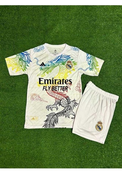 Real Madrid Cristiano Ronaldo Ejderha Desenli Çocuk Forması (Beyazyeni) fiyatları