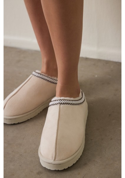 Gardenya Hannah Nakış Detaylı Ev Terliği