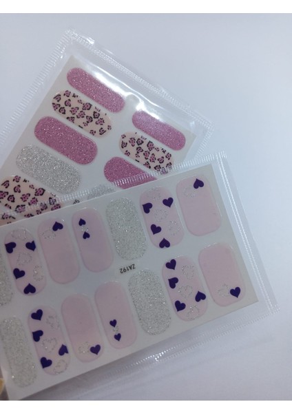 Kendinden Yapışkanlı Nail Sticker 2 Paket Tırnak Stickeri Takma Yapışkanlı Oje Kalpli Simli fiyatları