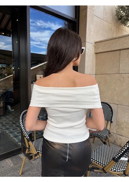 Madonna Yaka Sıfır Kol Bluz indirimleri